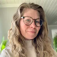 Portrait of Kelsey, content strategist